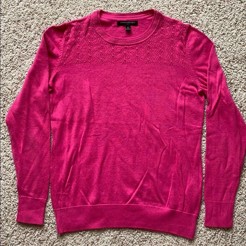 Women’s Banana Republic Rose Pink Sweater Medium